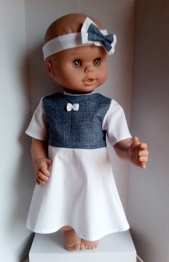 Miminko s pevným tělíčkem 50cm v DÁRKOVÉ KRABICI